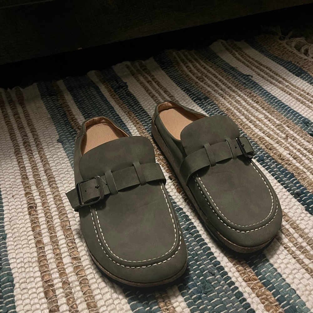 Clogs - Picture 2 of 2